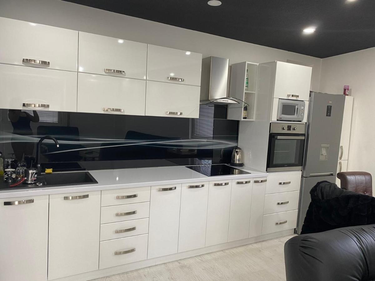 Talija Lux Jagodina Apartamento Exterior foto