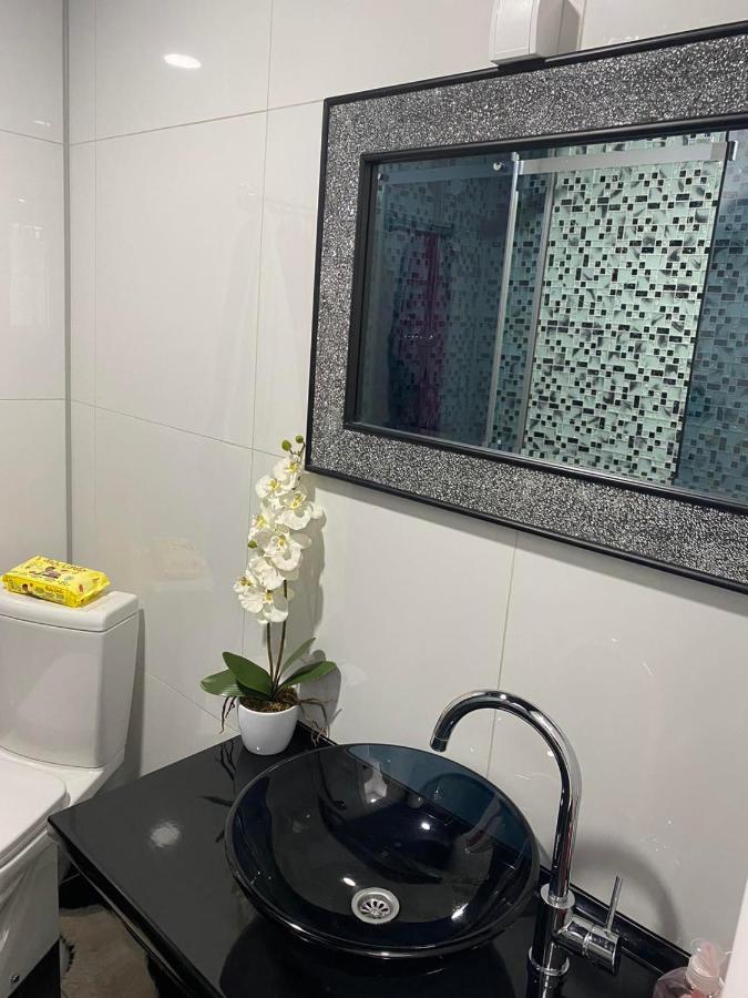 Talija Lux Jagodina Apartamento Exterior foto