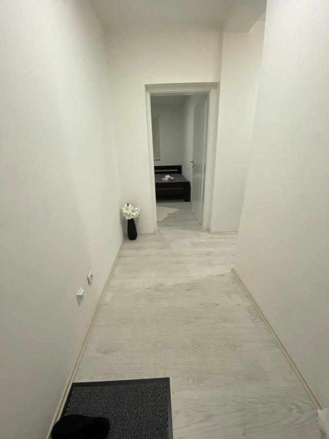 Talija Lux Jagodina Apartamento Exterior foto