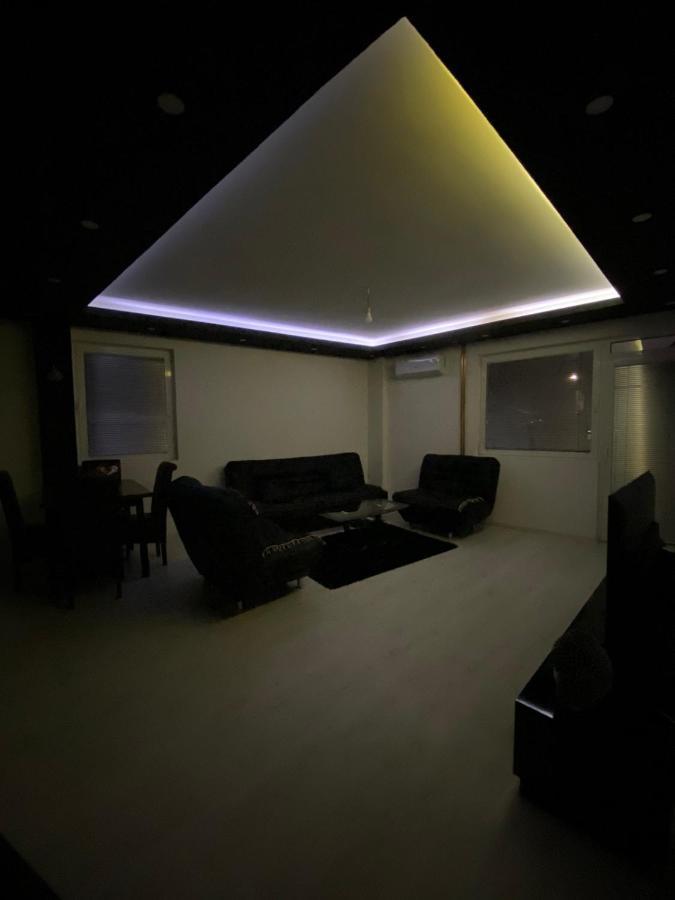 Talija Lux Jagodina Apartamento Exterior foto