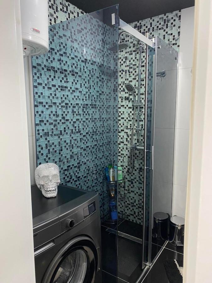 Talija Lux Jagodina Apartamento Exterior foto